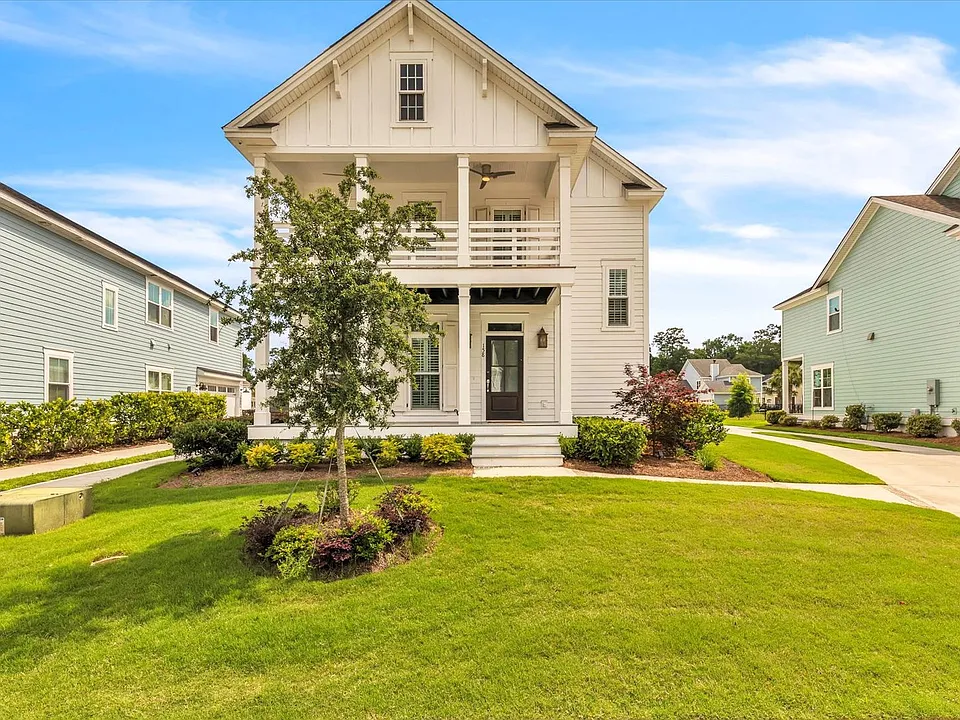 158 Bluffside Cir