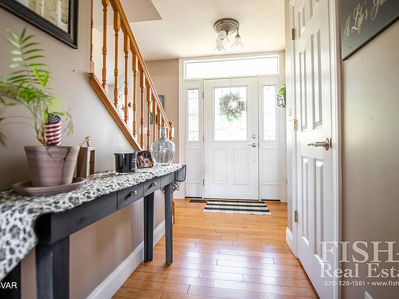 4th image of 47 Pheasant Ln