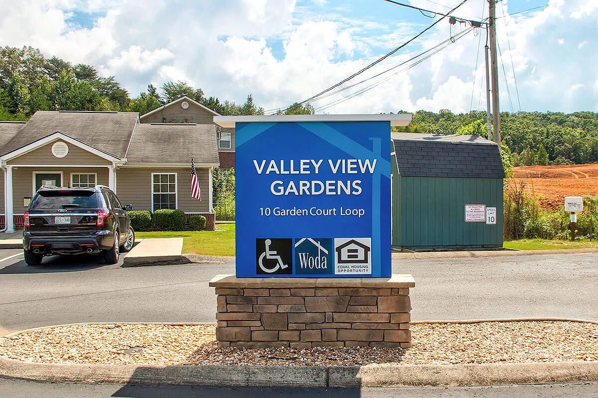 Valley View Gardens — Photo 4
