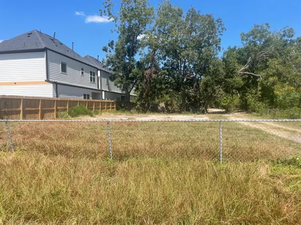 2602 Paul Quinn St, Houston, TX 77091