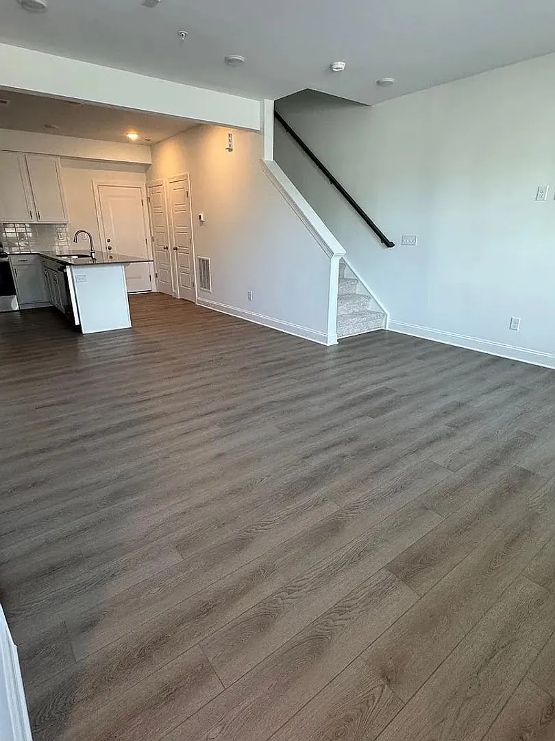 Stunning New Construction 3BD, 2.5BA Cary Townhome-Style Condo with a 1-Car Garage in a Prime Loc... — Photo 2