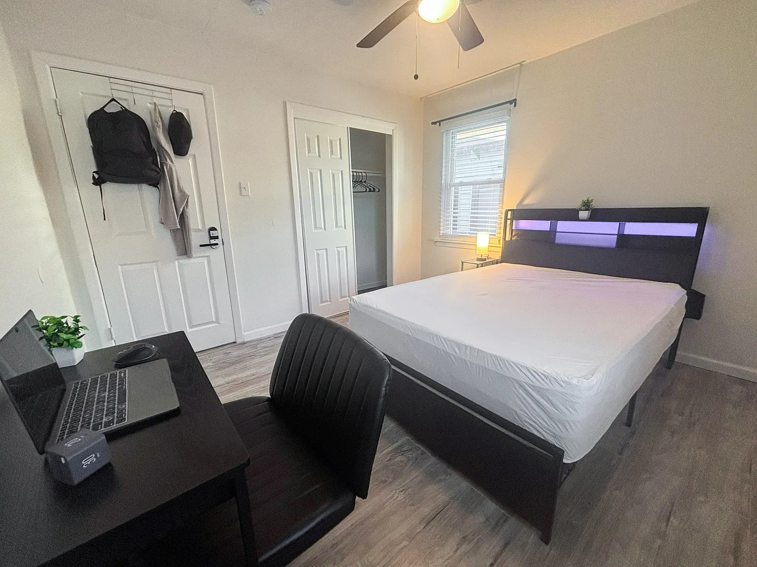 4 bed, 2.0 bath, 1300 sqft, $715 — Photo 3