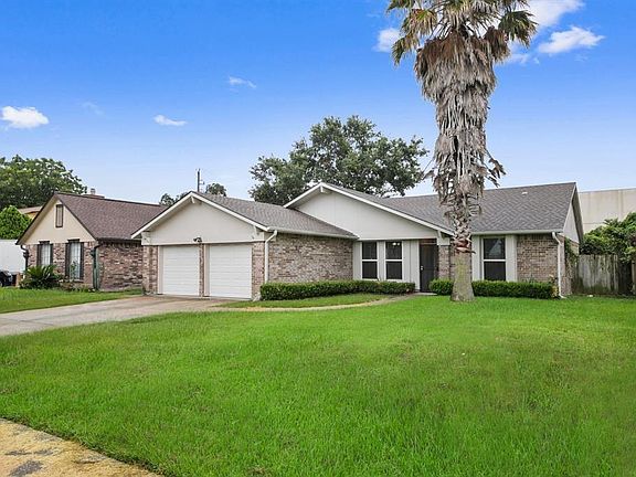3rd image of 2811 Broad Haven Dr