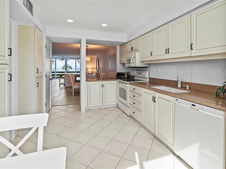 724 Bayport Way #724 — Photo 10