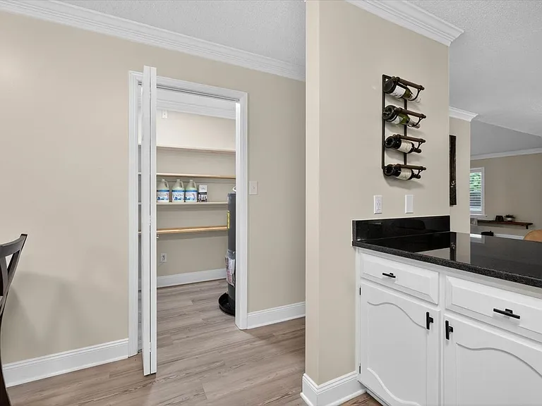 3520 Clifden Dr — Photo 57