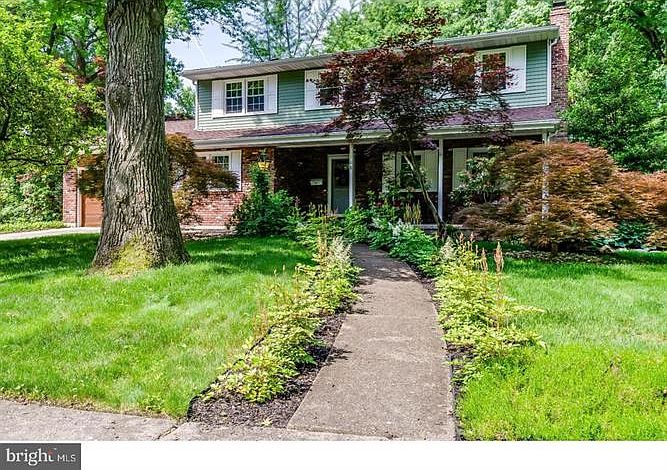 1st image of 108 Kingswood Ct