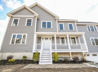 2 Pyburn Rd, Lynnfield, MA 01940