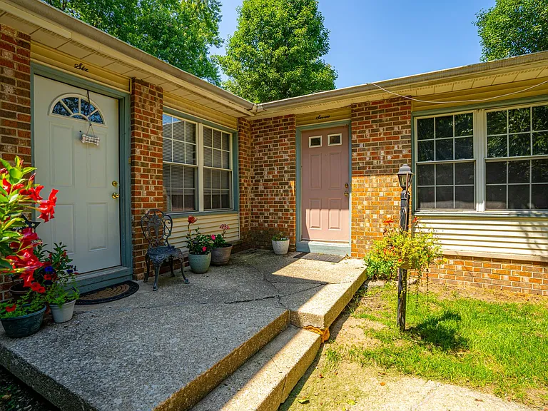 801 Carla Dr #7 — Photo 1