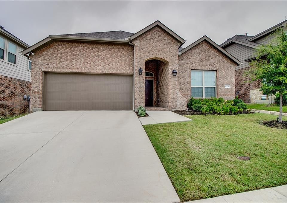 1st image of 3449 Rosewood Ln