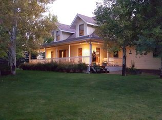 1942 NW 90th St, Clive, IA 50325
