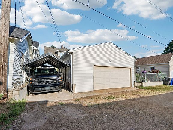 2nd image of 655 Simpson St