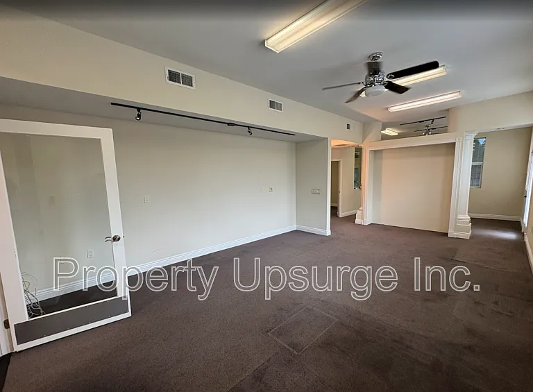 140 N 6th St — Photo 4