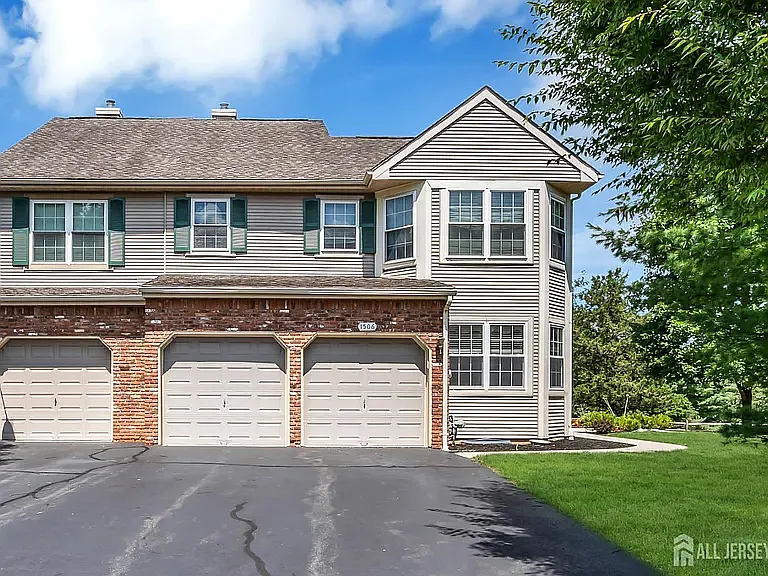 1506 Pinhorn Dr — Photo 8