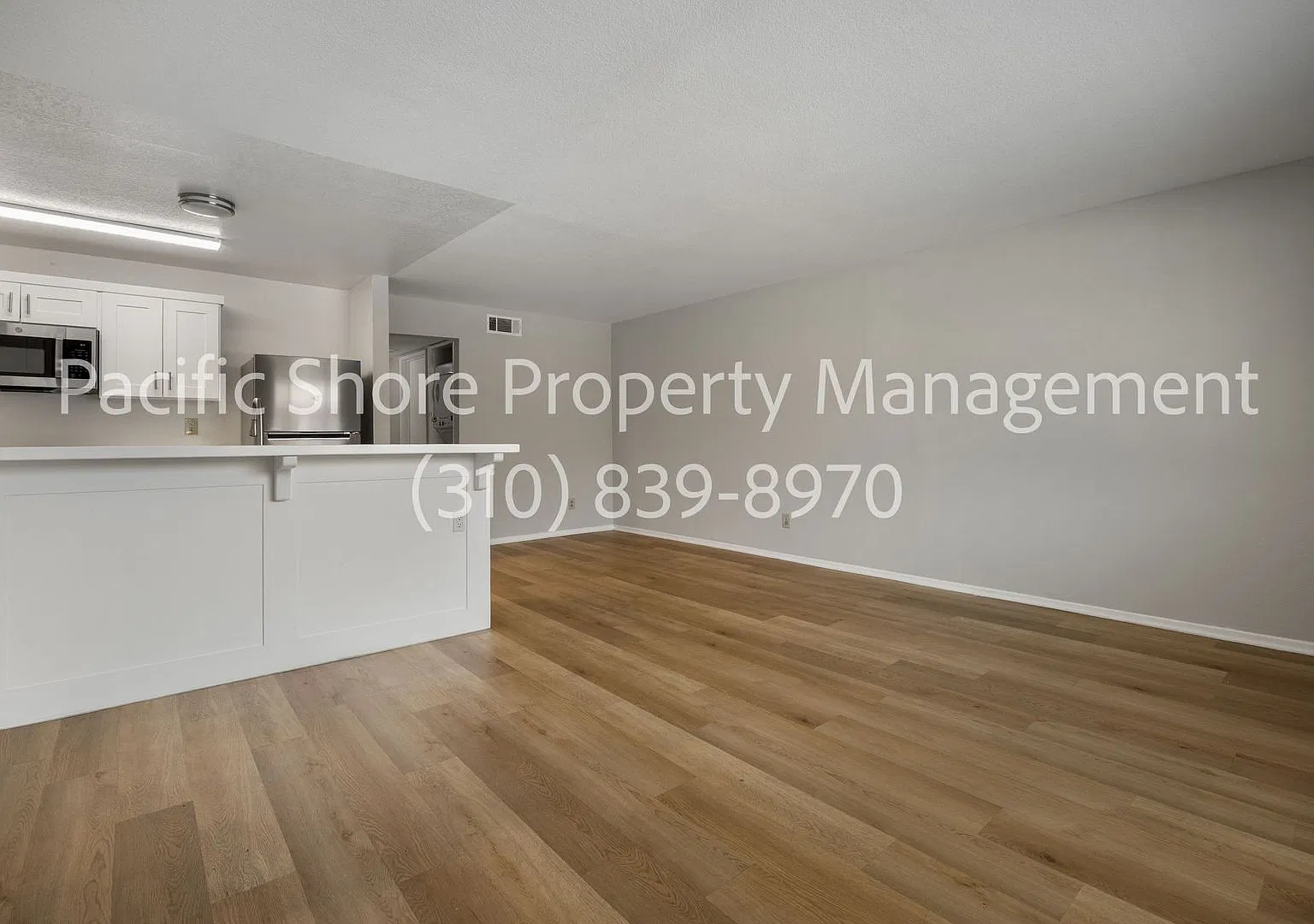 926 S. Gramercy Apartments — Photo 2