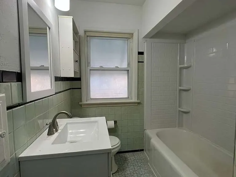 11215 Langton Ave — Photo 19