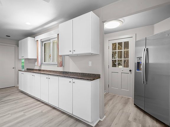 4th image of 5 Birch Hill Drive