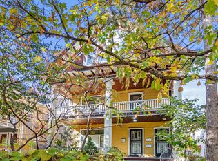 2520 Harriet Ave S, Minneapolis, MN 55405