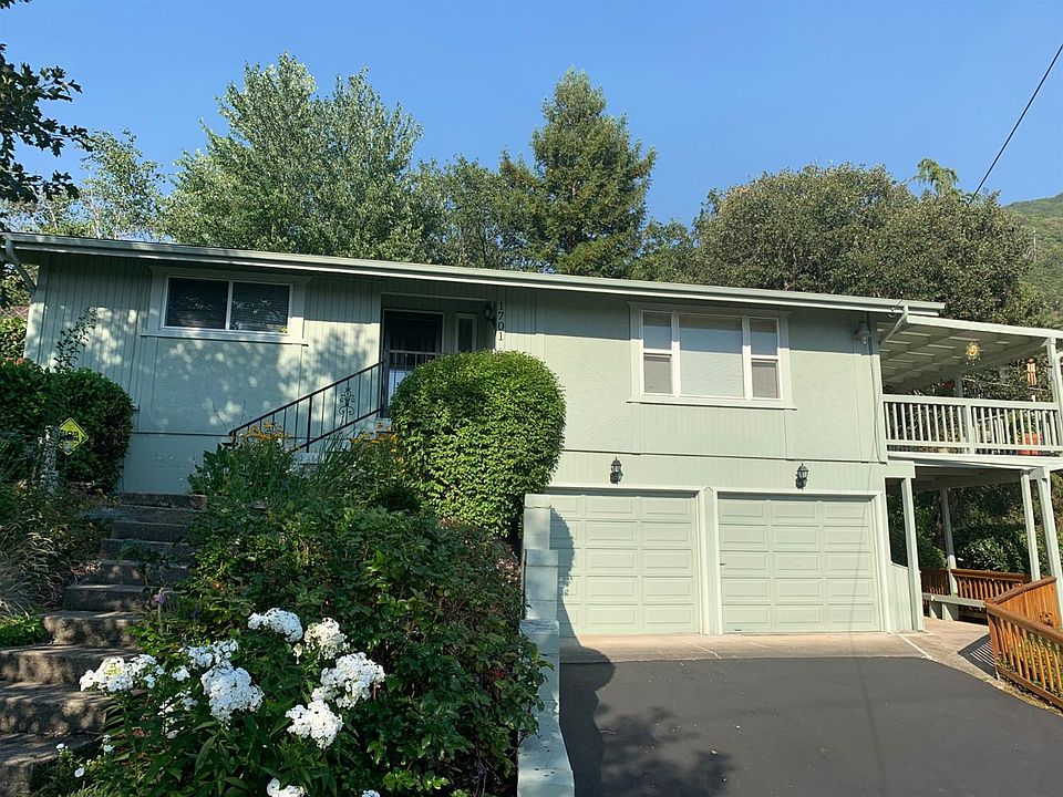 1st image of 1701 NE Beverly Dr
