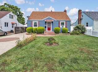 737 Lowell Rd, Uniondale, NY 11553