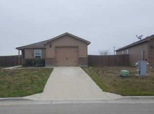 584 Ruby Ln, Jarrell, TX 76537