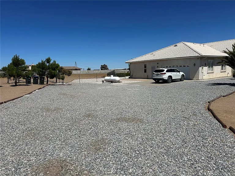 9408 La Cadena Ave — Photo 19