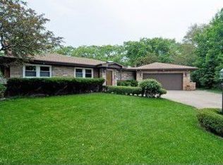 337 Wilshire Dr E, Wilmette, IL