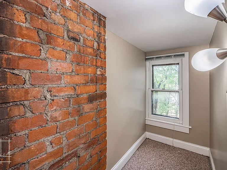 83 King Ave — Photo 25