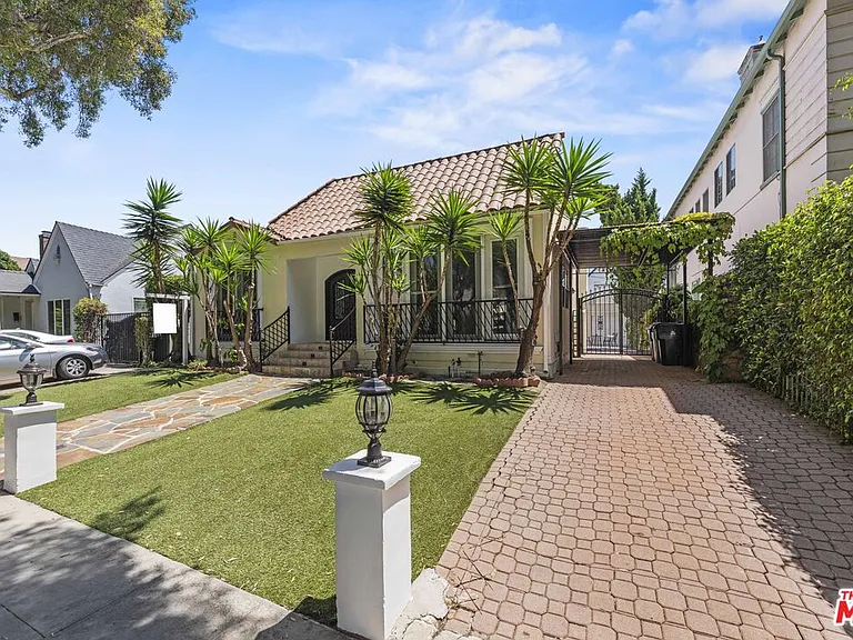 1114 S La Peer Dr — Photo 38