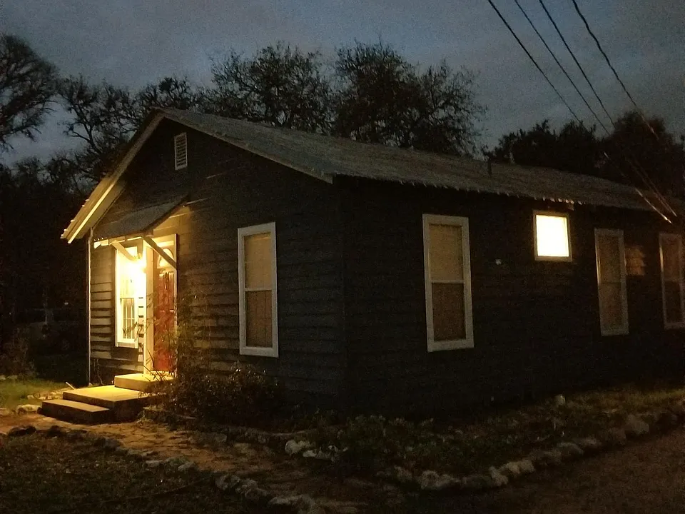 814 Perkins St
