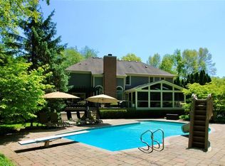 6179 Englewood Dr, Clarkston, MI 48346