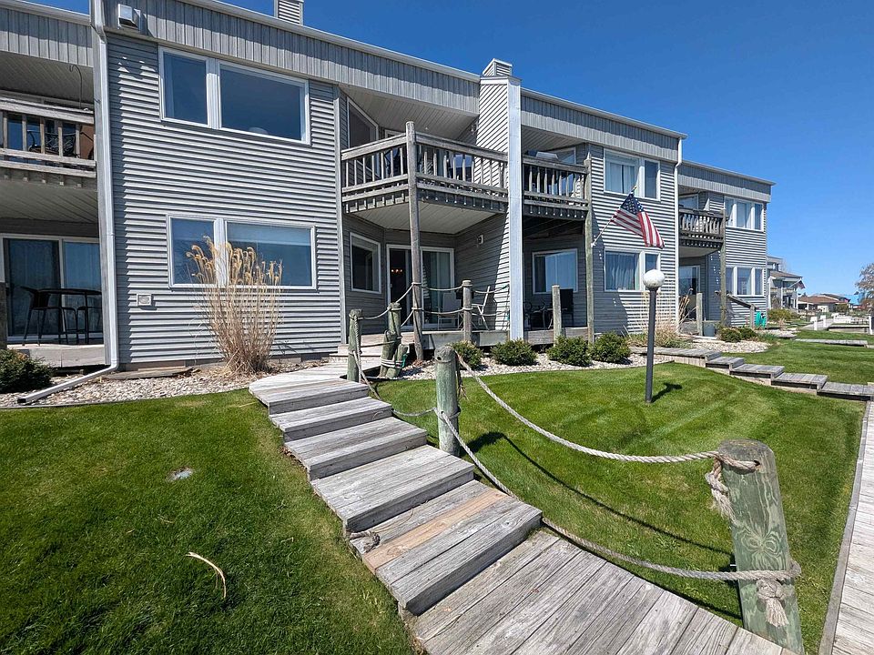 1st image of 3097 E Midshipman Dr