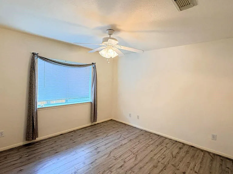 12918 Stratford Mill Ln — Photo 12