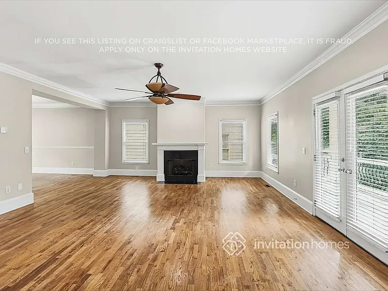 712 Connally St SE — Photo 7