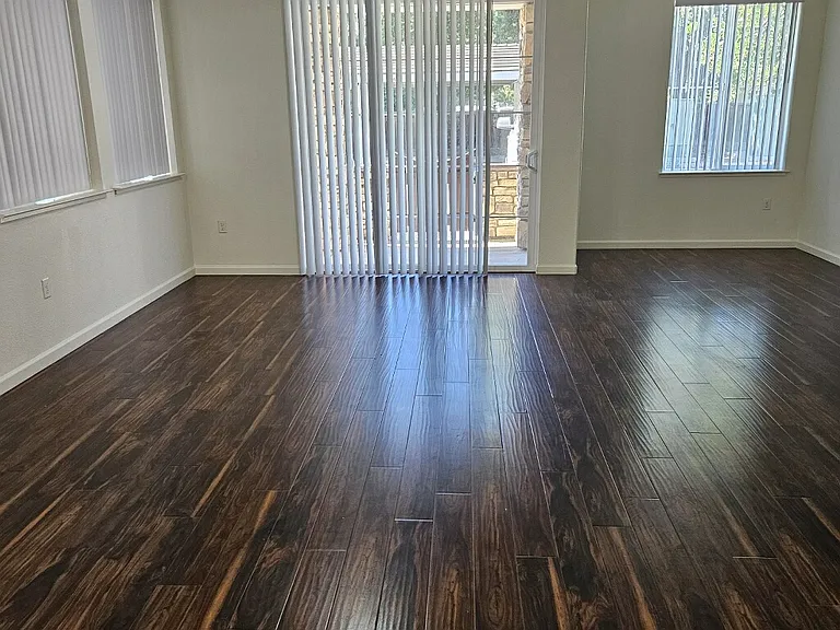 Diamond Creek Apartment — Photo 36