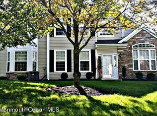 243 Shinnecock Dr, Manalapan, NJ 07726