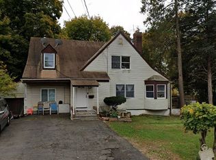 20 W Hickory St, Spring Valley, NY 10977