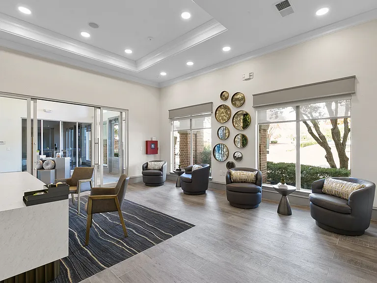 Eleven11 Lexington at Flower Mound — Photo 15