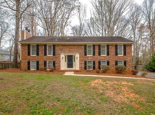 2404 Tannery Trl, Winston Salem, NC 27106