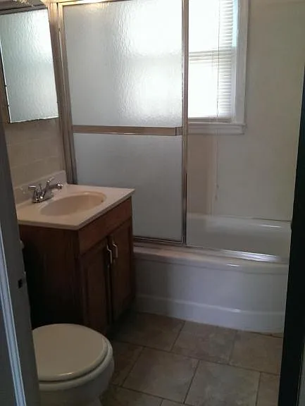 711 N College Ave #10 — Photo 8