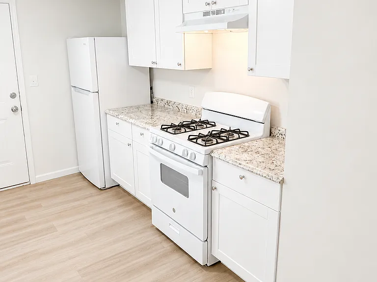807 E Park St — Photo 9