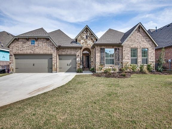 2nd image of 704 Splash Dr