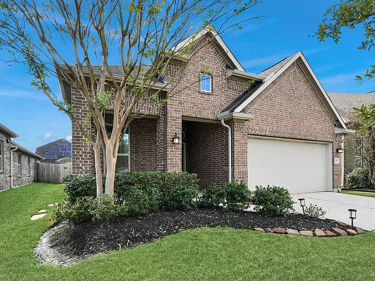 17010 Upper Ridge Ln — Photo 2