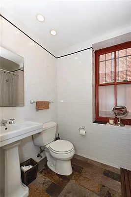Rented by Metropolitan Res. Partners | media 30