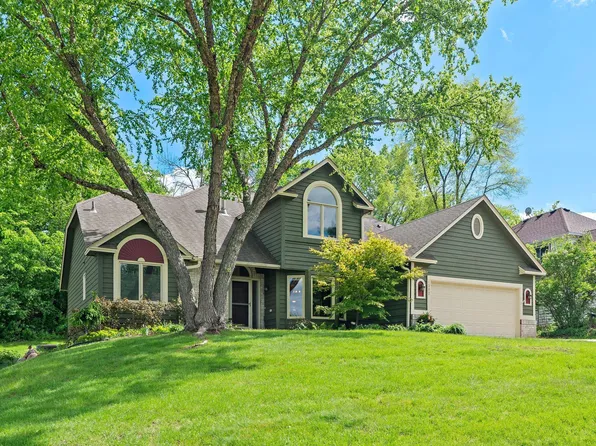 1392 Michelle Dr, Eagan, MN 55123