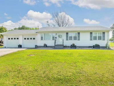 915 Sumner St, Jerseyville, IL, 62052