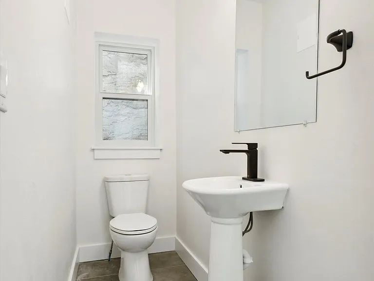 1754 S Chadwick St #1 — Photo 13