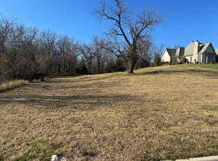 5705 S Castlebay Dr, Springfield, MO 65809