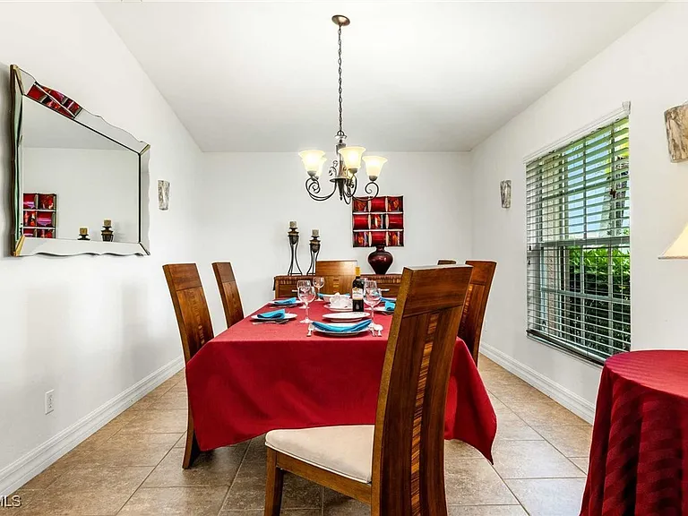 4534 SW 5th Pl — Photo 7