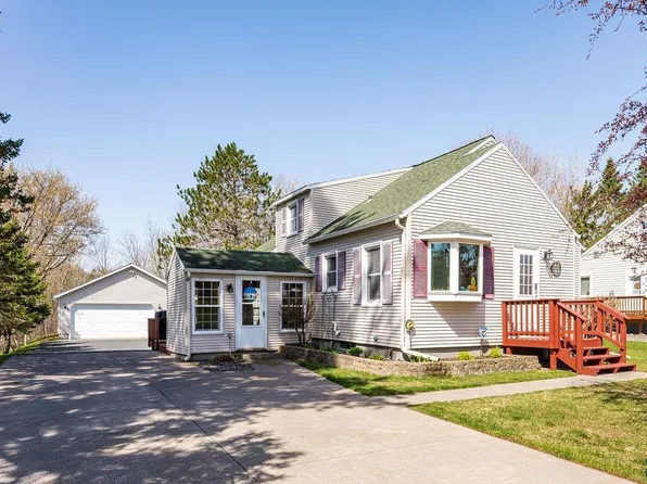 3045 Hutchinson Rd, Duluth, MN 55811