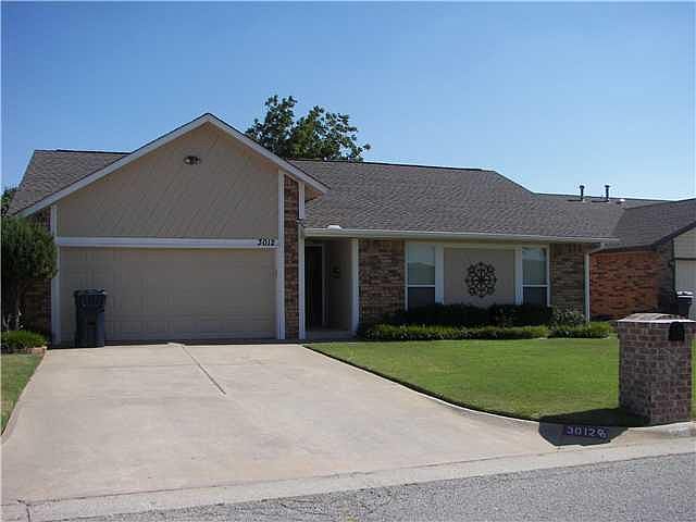 2nd image of 3012 95th St